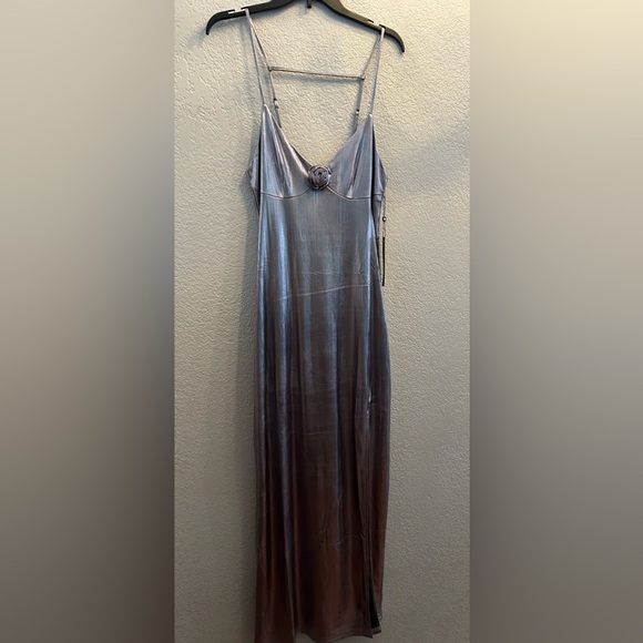 Emerson Lang Metallic look Formal Maxi Dress SZ M NWT - Picture 5 of 10